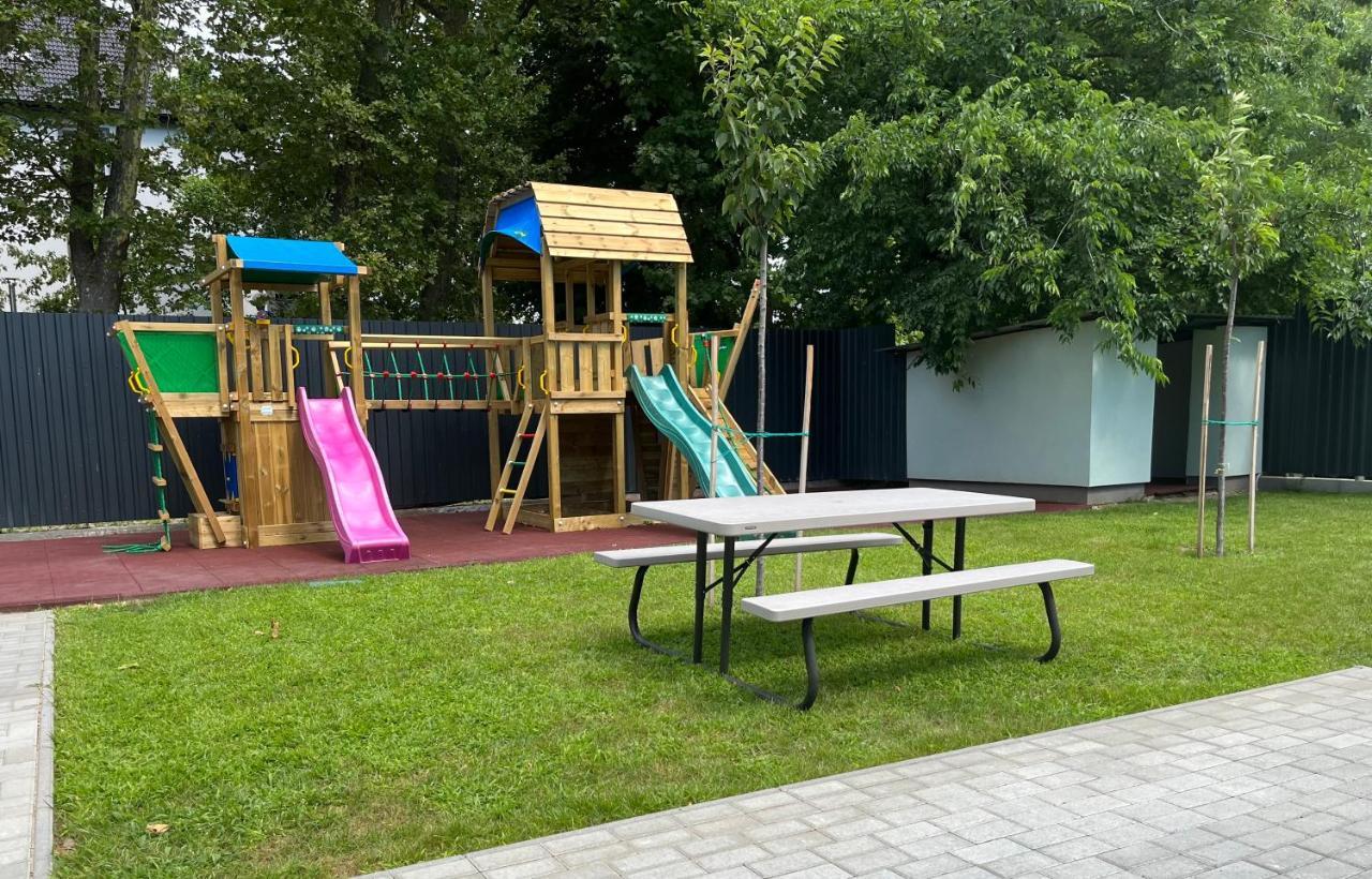 Lilac Apartman Balatonlelle Eksteriør billede