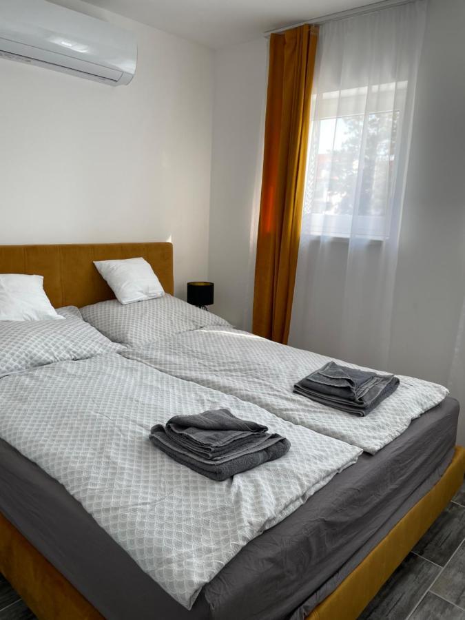 Lilac Apartman Balatonlelle Eksteriør billede